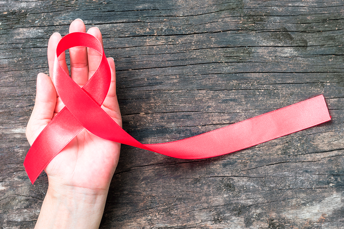 Temer sanciona lei que cria o 'Dezembro Vermelho', de prevenção à aids